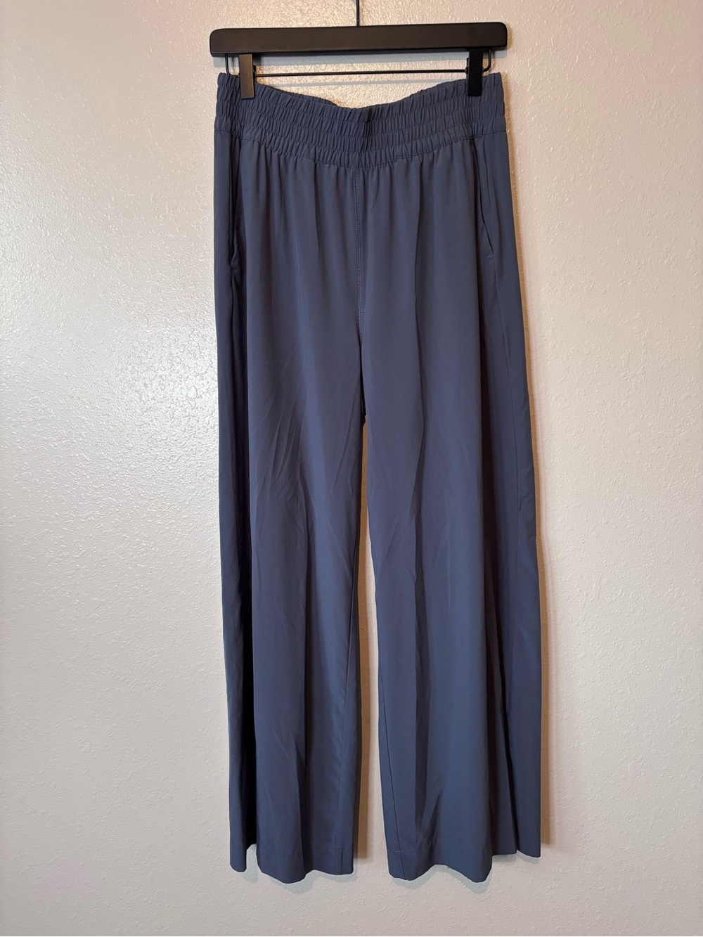 Vuori villa wide leg pants